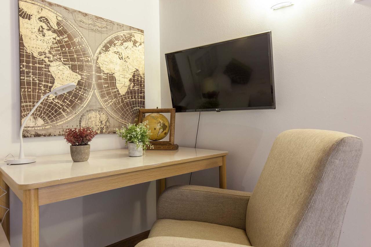 Loft / Duplex With Charming Historic Center. Wifi Appartement Sevilla Buitenkant foto
