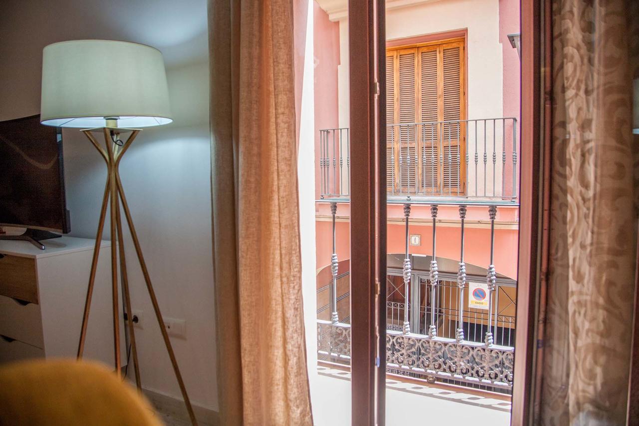 Loft / Duplex With Charming Historic Center. Wifi Appartement Sevilla Buitenkant foto