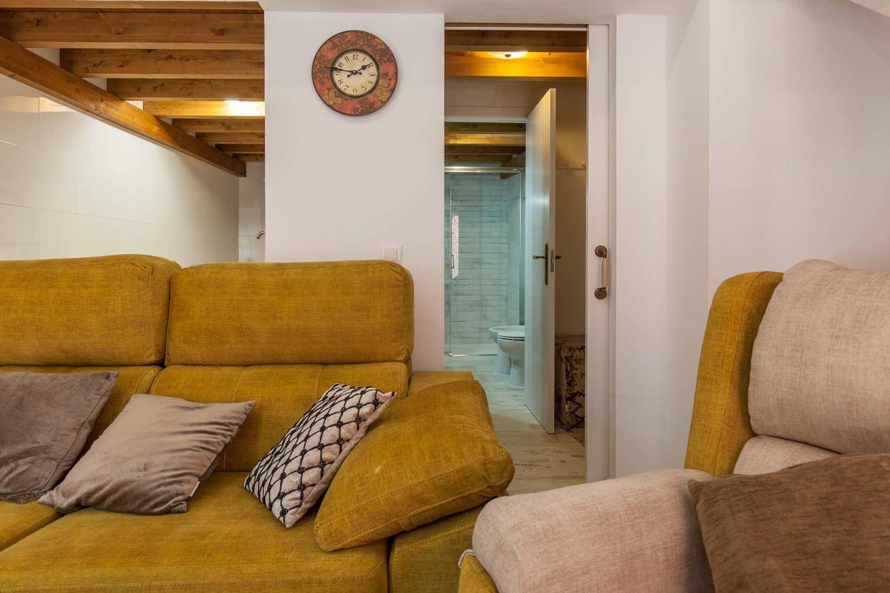 Loft / Duplex With Charming Historic Center. Wifi Appartement Sevilla Buitenkant foto